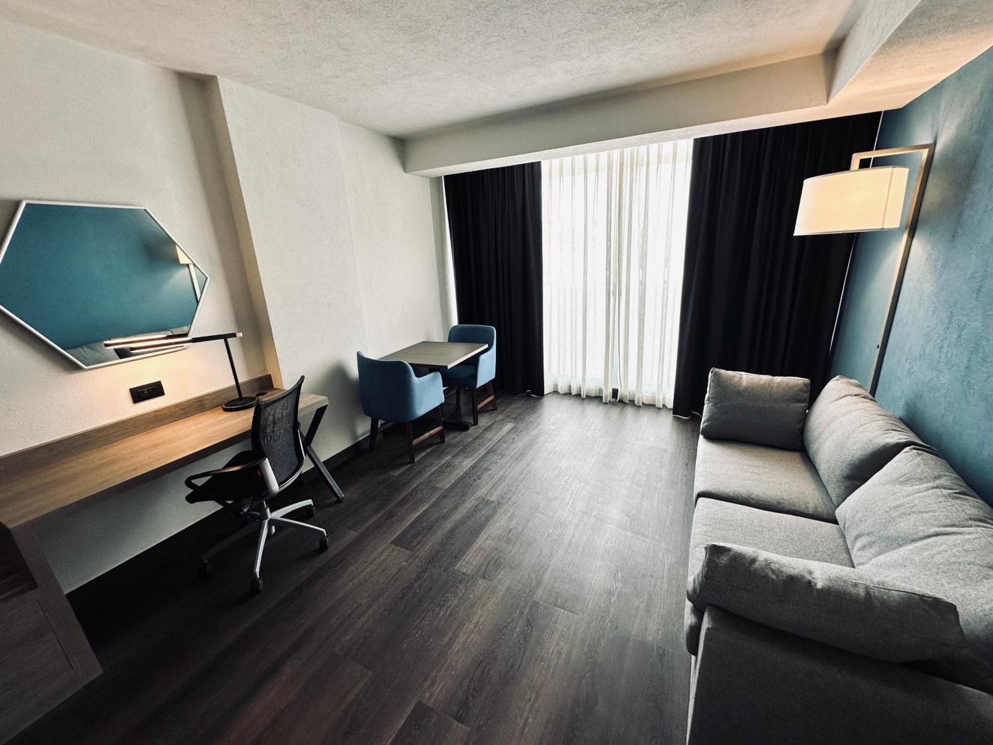 Holiday Inn Express Guadalajara Expo By Ihg Zapopan Εξωτερικό φωτογραφία